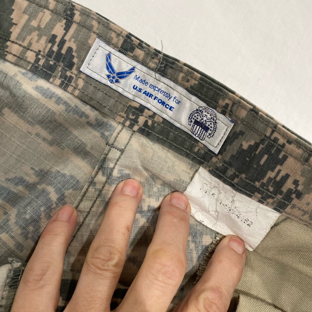 Men's digital Camouflage Cargo Pants - Picture 5 of 6